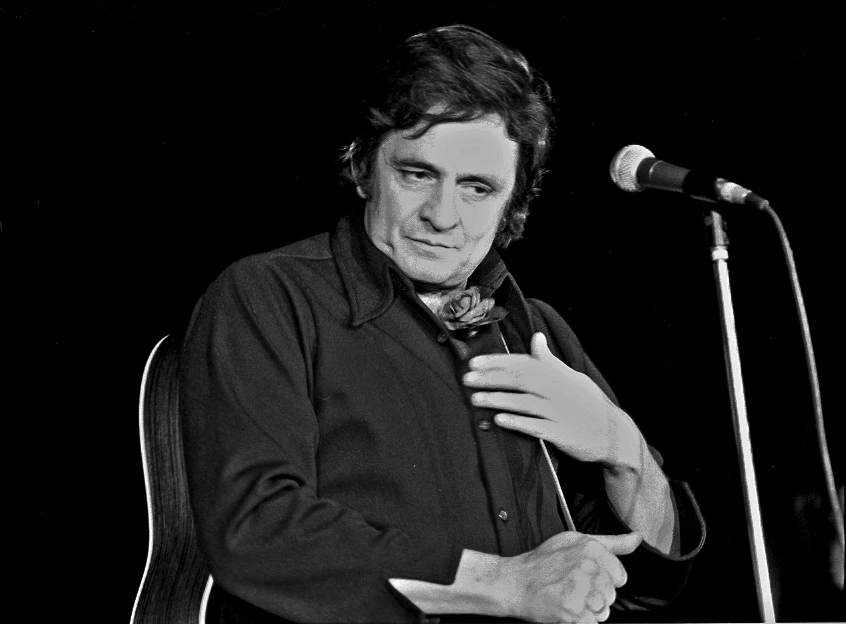  Photo taken by Heinrich Klaffs of an individual with the name of Johnny Cash