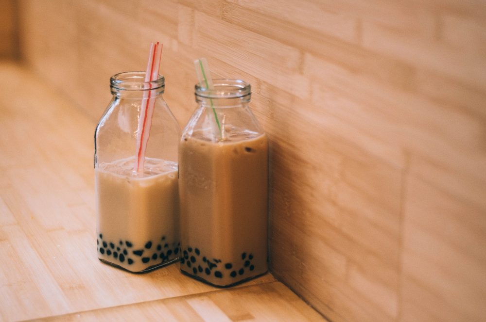 Bubble tea: Original milk tea with pearls